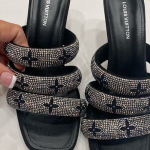Louis Vuitton like 3.5” heels bling never worn bubble style rings size 38